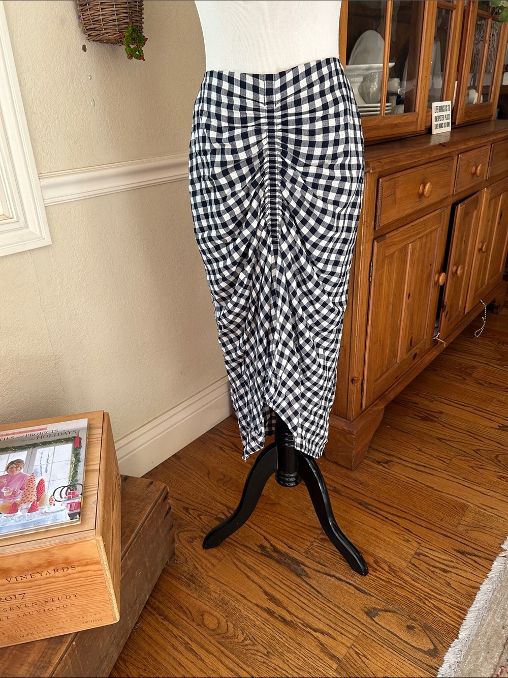 Nordstrom Navy  and White Lined Gingham Ruched Midi Skirt